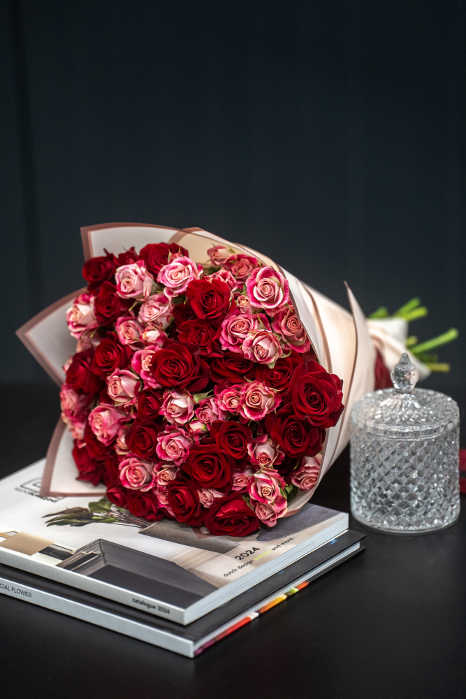 Bouquets of roses FIFI RED