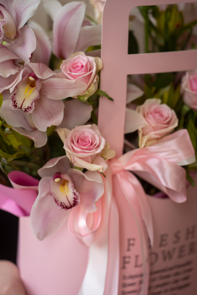 Цветочная коробка PINK FLOWER BAG