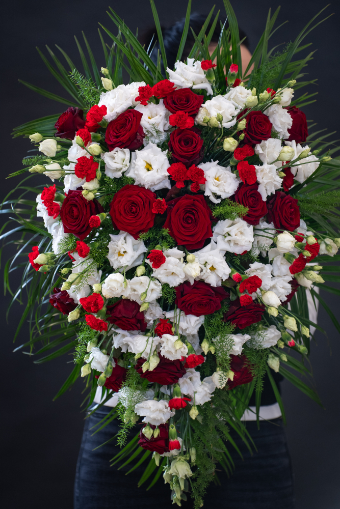 Funeral floristry ALISHA RED