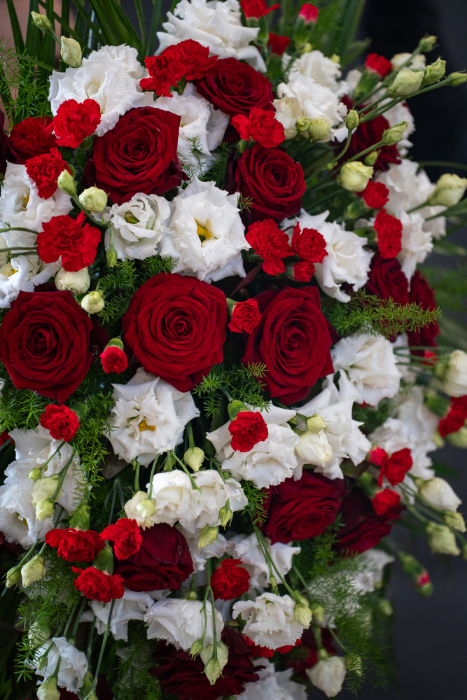 Funeral floristry ALISHA RED