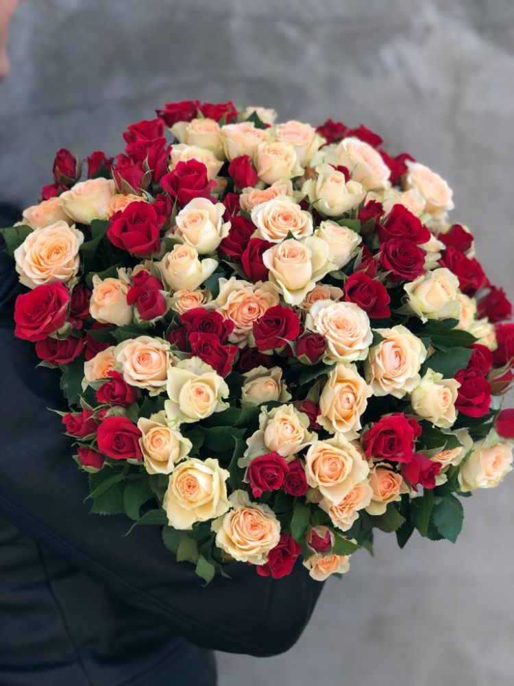 Bouquets of roses RADIANCE
