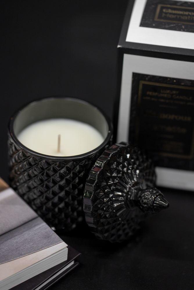 Scented candle Glamorous Black