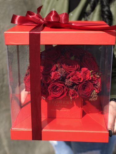 Цветочная коробка LADY RED 